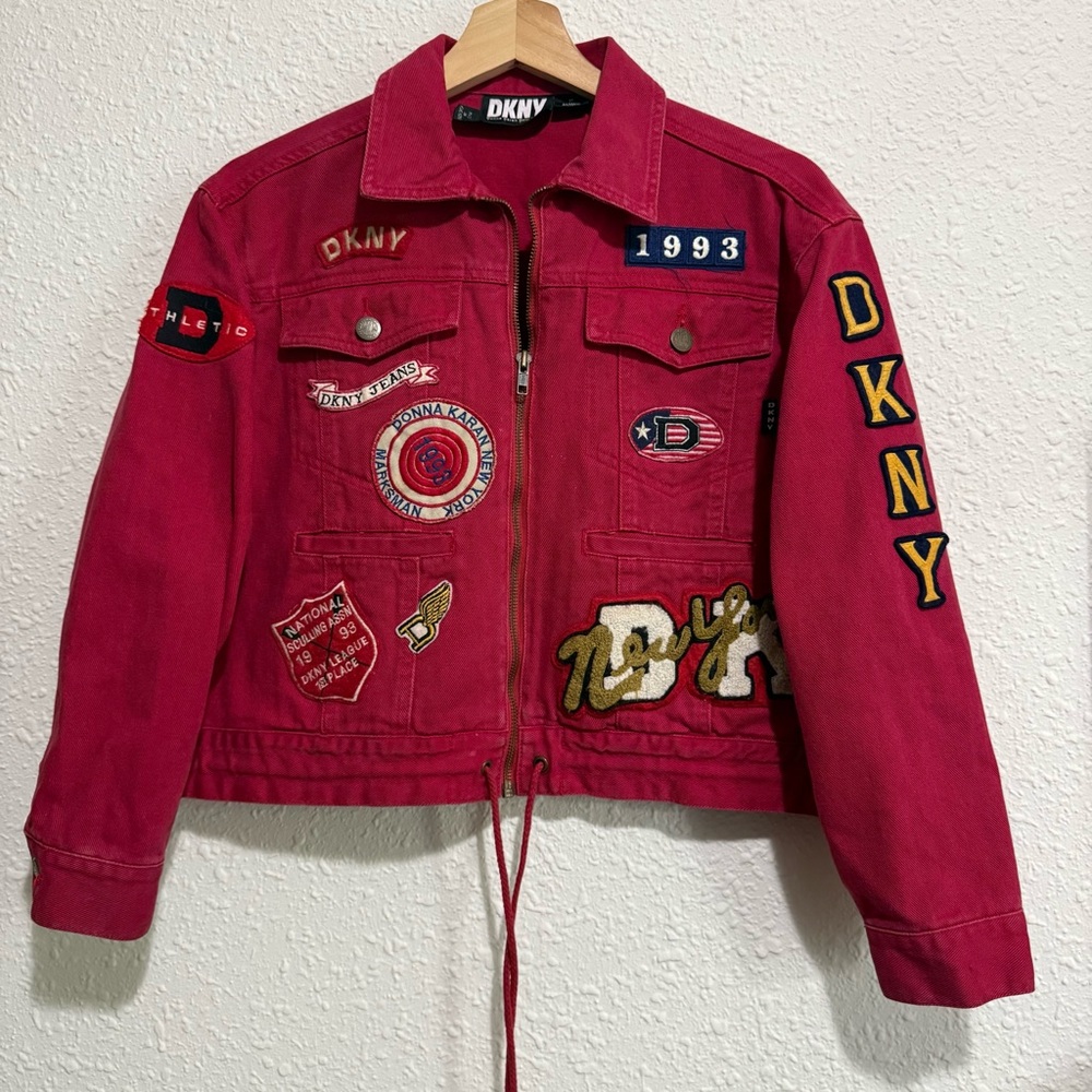 DKNY jeans culture M Vibrant Red Embroidered‎ patches crop bomber Jacket zip Y2K